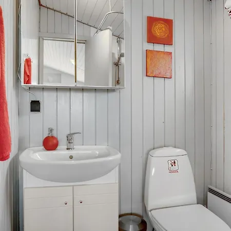 Beautiful In Bjert With 2 Bedrooms And Wifi Feriehus Binderup Strand