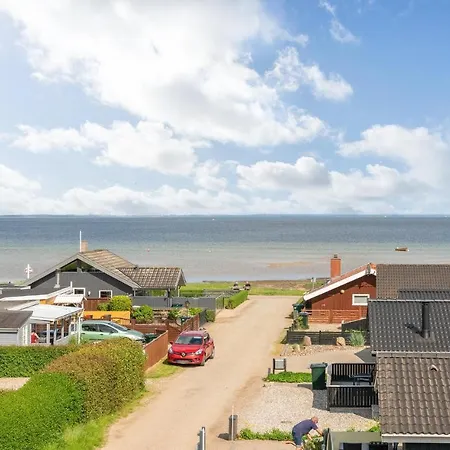 Beautiful In Bjert With 2 Bedrooms And Wifi Binderup Strand